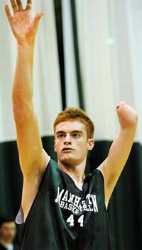 Kevin Laue, Manhatten College